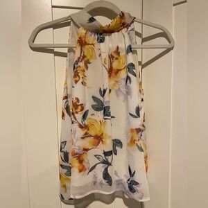 Sleeveless boutique top